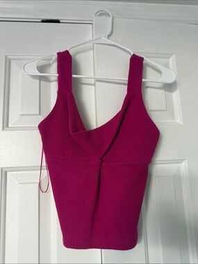 O’Neil cute Tank Top with keyhole